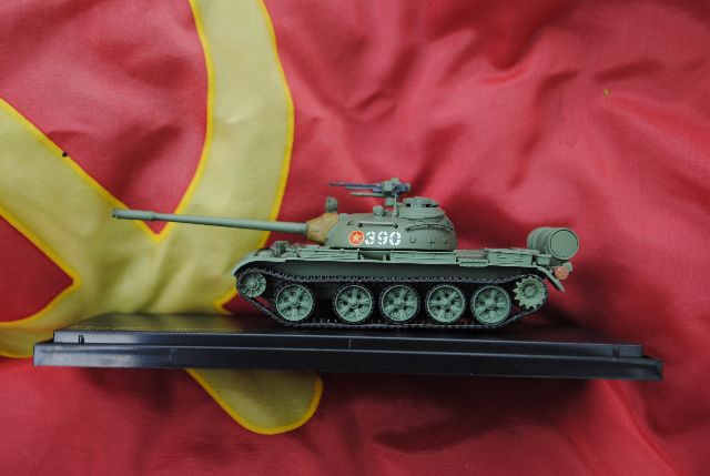 HG3304  T-55 North Vietnam Army